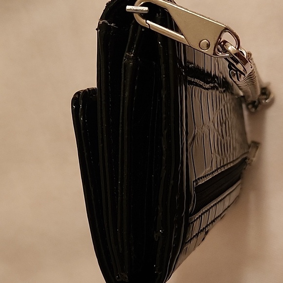 Y2K GUESS Faux Croc Wallet like NEW - Picture 7 of 12